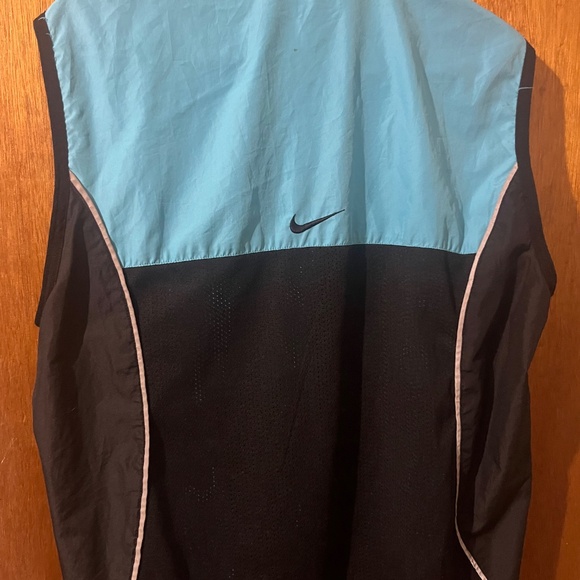 Vintage Nike Sports Vest - Picture 2 of 3